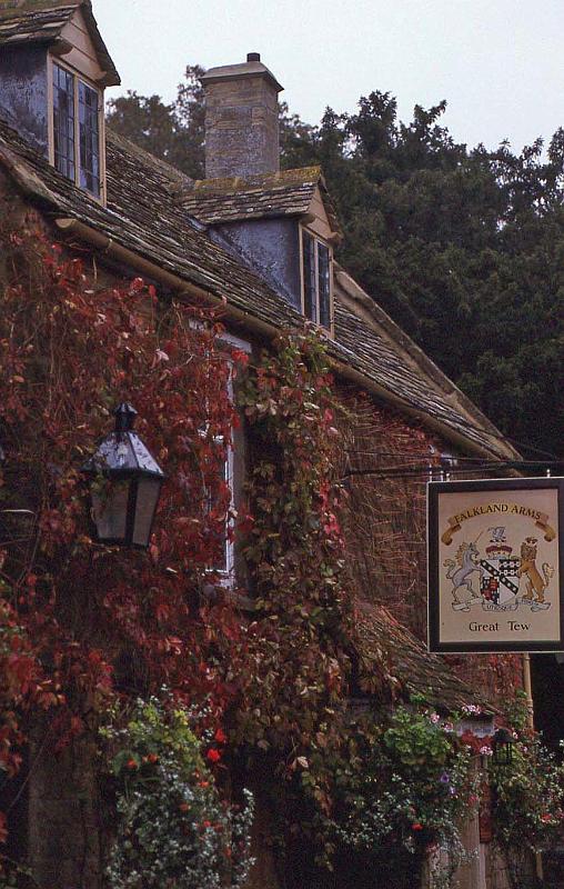 WT 2100 270-19 UK 1991.jpg